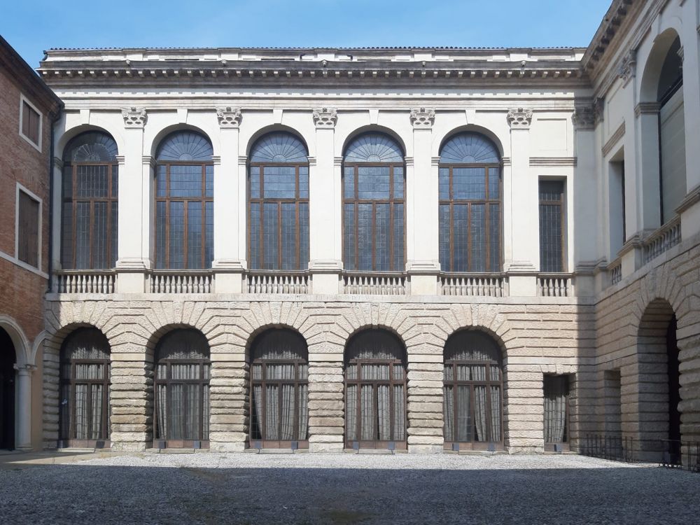 Palazzo Thiene